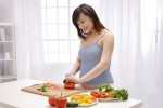 Nên ăn gì khi mang thai và cho con bú?