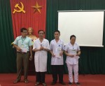 Chào cờ tháng 10, khen thưởng nghĩa cử hiến máu cao đẹp
