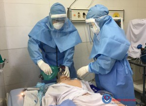 Cần biết: 14 khuyến cáo thực hành an toàn cho bác sĩ trong đặt nội khí quản người bệnh mắc COVID-19