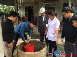 Gần 90% giếng nước bị ngập lụt được xử lý xong