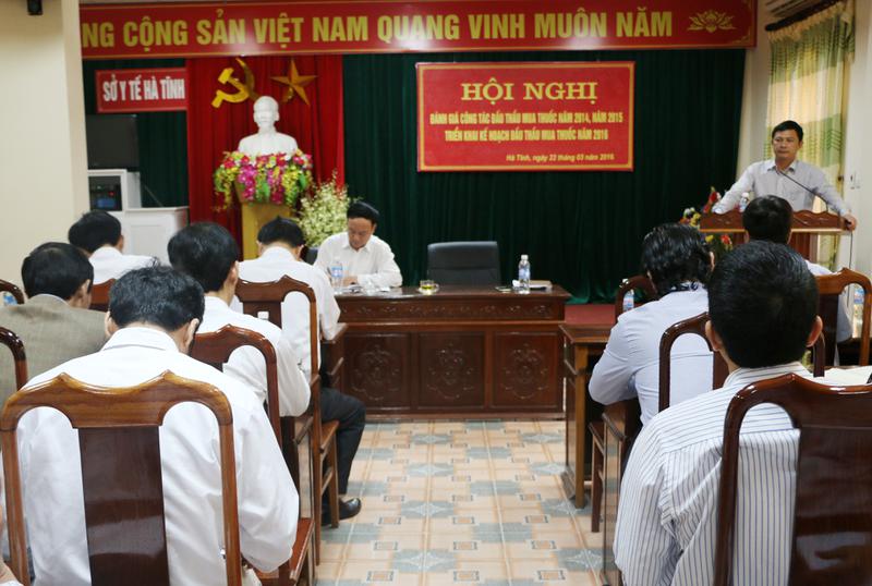 Bác sĩ Lê Ngọc Châu - TUV - Giám đốc Sở Y tế phát biểu chỉ đạo hội nghị