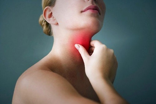 6 cách giảm đau họng không cần thuốc