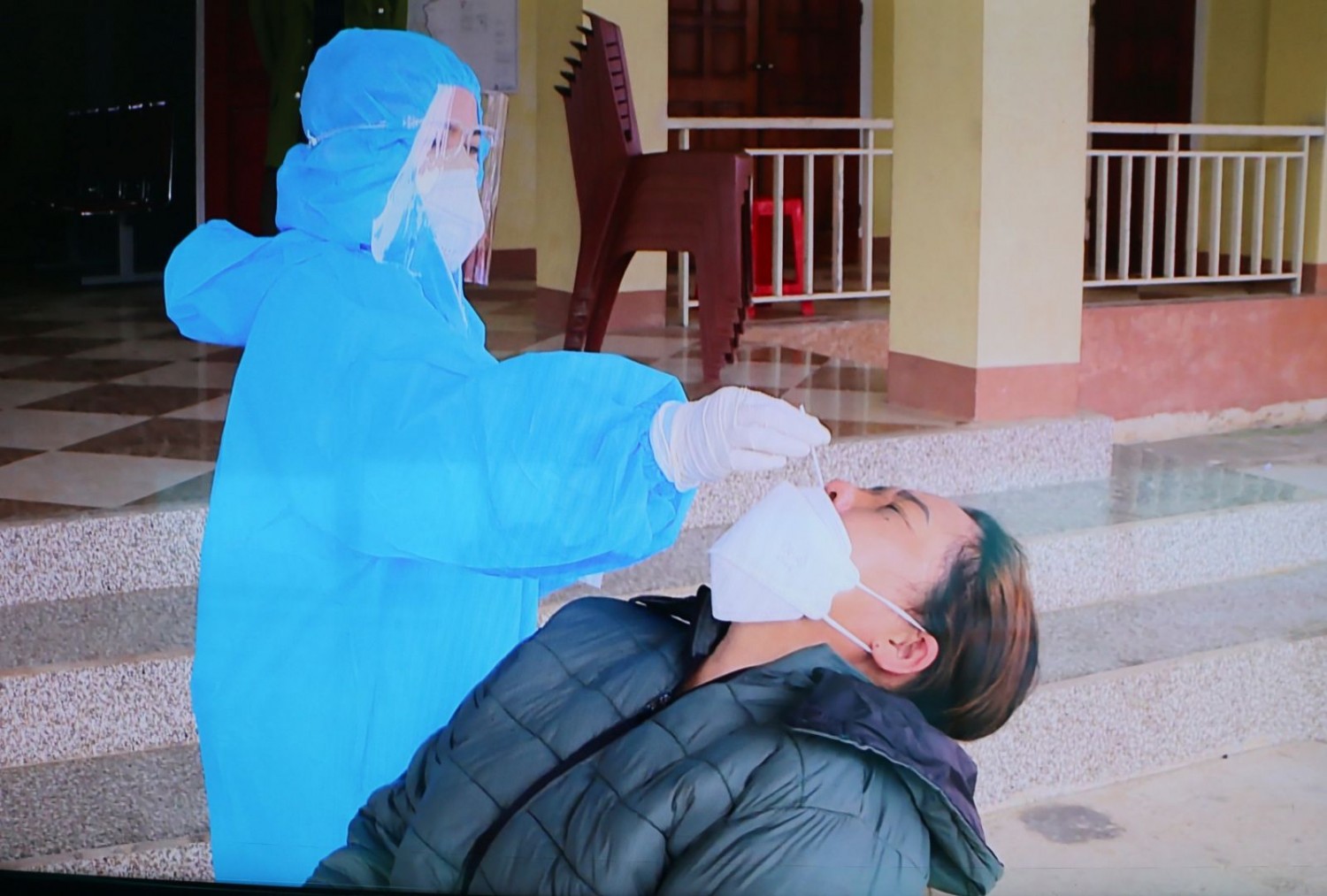 Người được coi là F0 khi có kết quả xét nghiệm dương tính với virus SARS-CoV-2 bằng phương pháp PCR.
